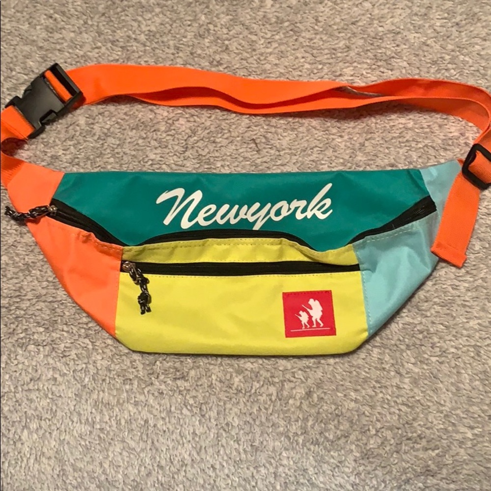 Giant retro fanny pack